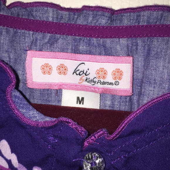 Koi by Kathy Peterson 2 pack of scrub tops medium - Picture 5 of 6